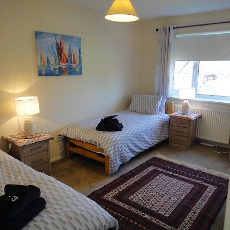 5 Beds, 1 Sofa-Bed, 2 Bthrm, 2 Wc, Parking, Washer, Dryer Corby Kültér fotó